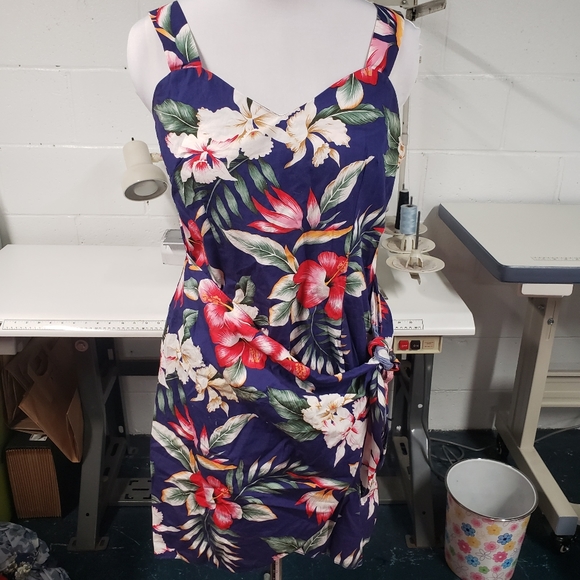 KYS International Fashion Hawaiian Sarong Dress Size Large - Picture 4 of 6